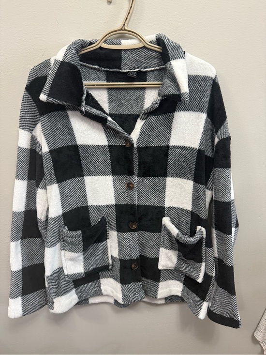 SHEIN Tops - Black and White Buffalo Plaid Plush Button-Down Shirt Jacket Womens Medium